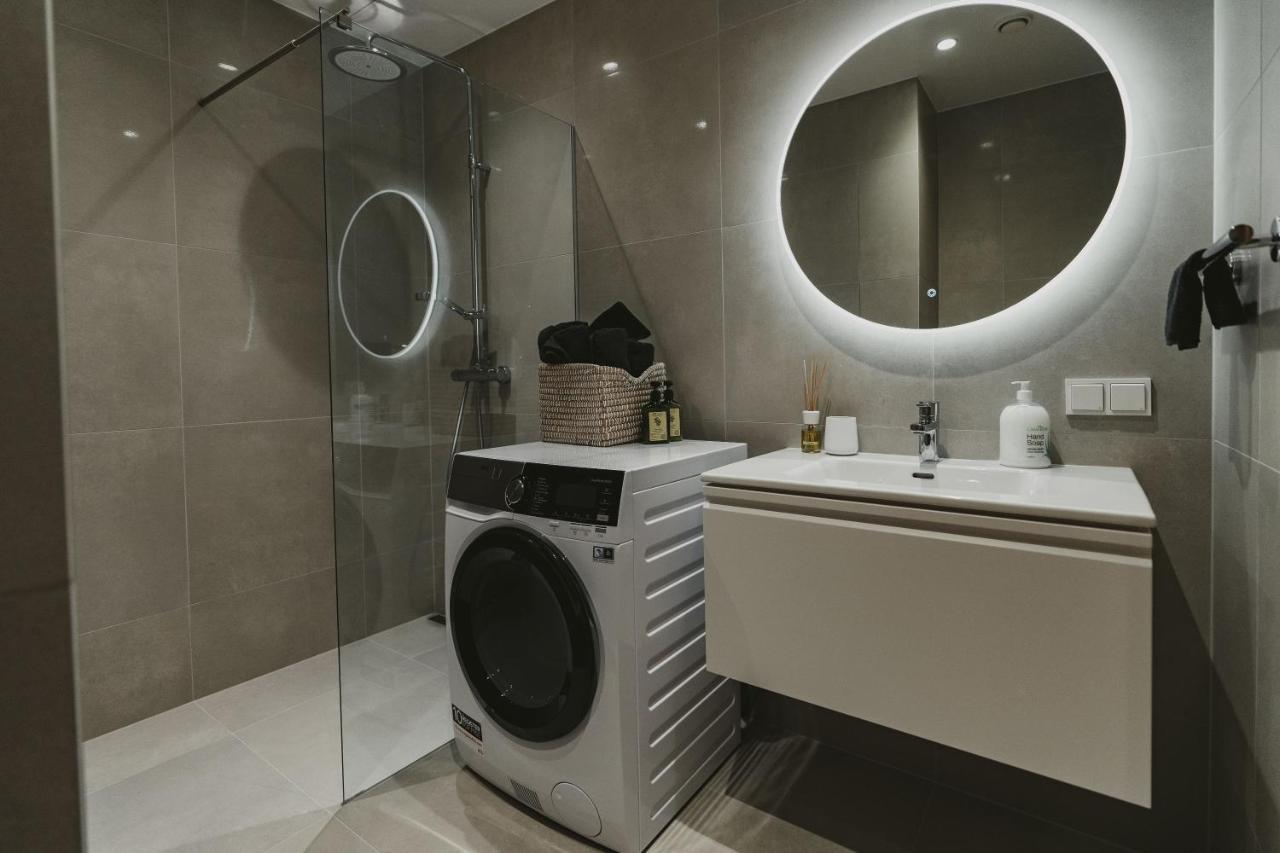 Oeoe Street Luxury Apartment With Terrace Tartu Bagian luar foto