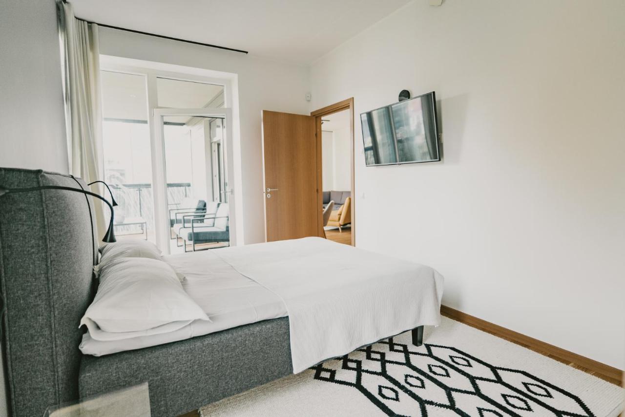 Oeoe Street Luxury Apartment With Terrace Tartu Bagian luar foto
